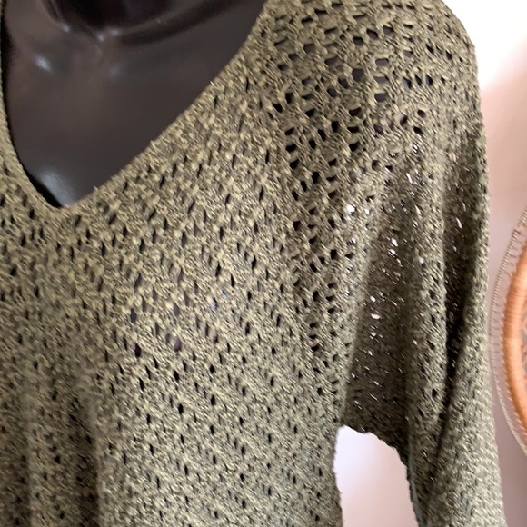 A must have super cute BoHo Crochet top - Picture 2 of 4